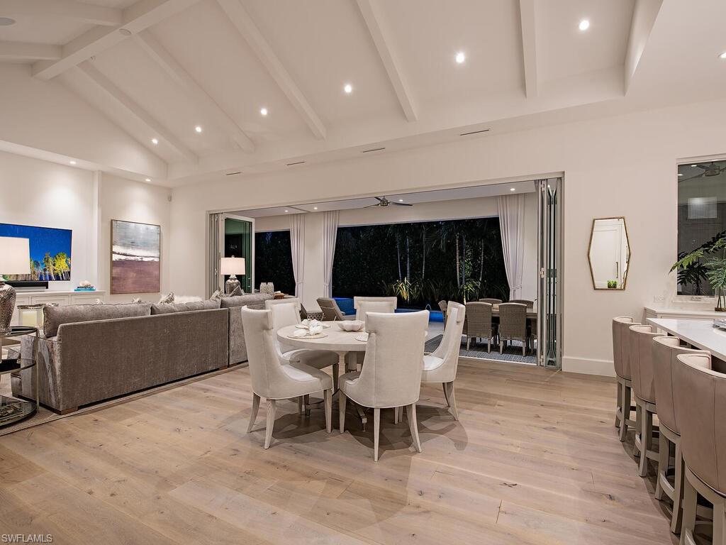 PELICAN BAY WOODS - Residential