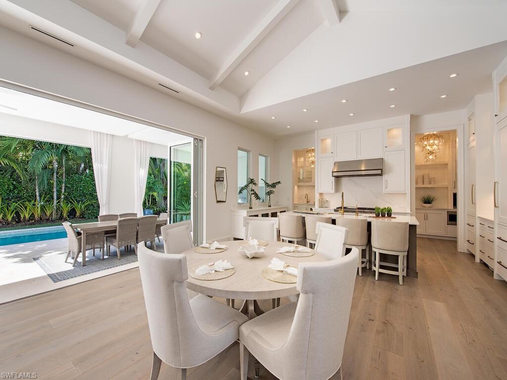 PELICAN BAY WOODS - Residential