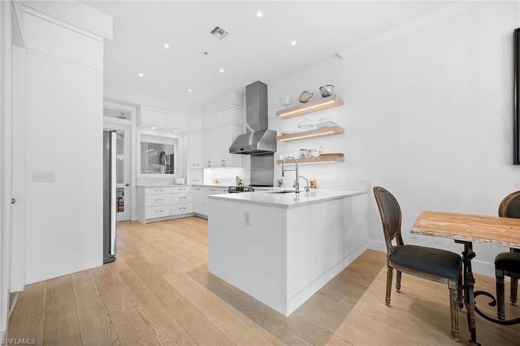 VILLAS NAPOLI - Residential