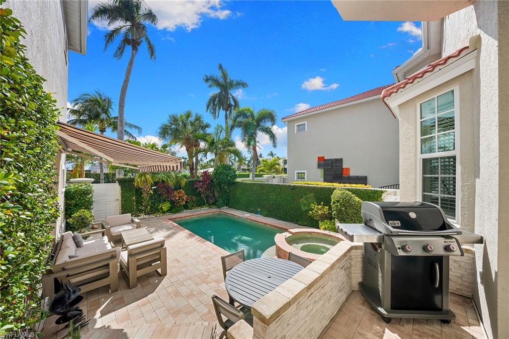 VILLAS NAPOLI - Residential