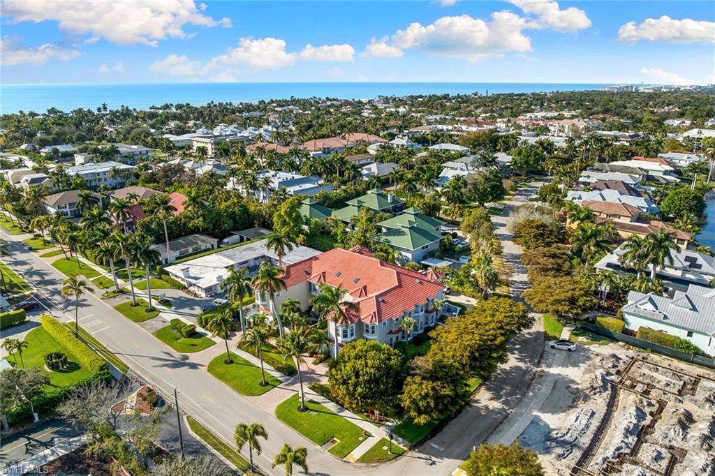 VILLAS NAPOLI - Residential