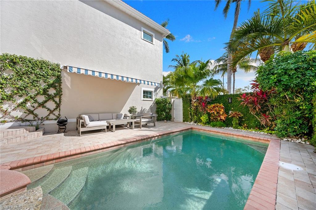 VILLAS NAPOLI - Residential