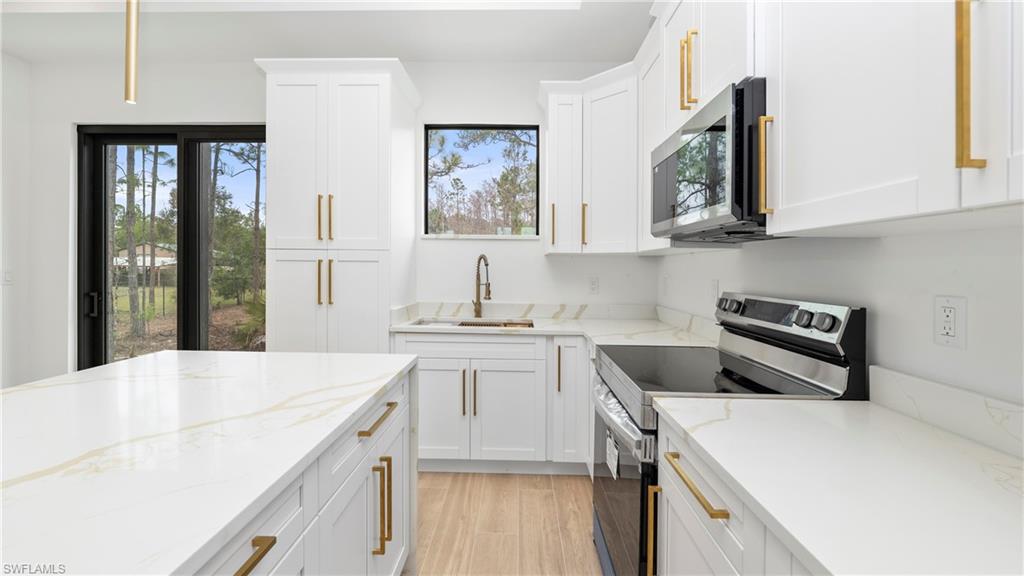 GOLDEN GATE ESTATES - Residential