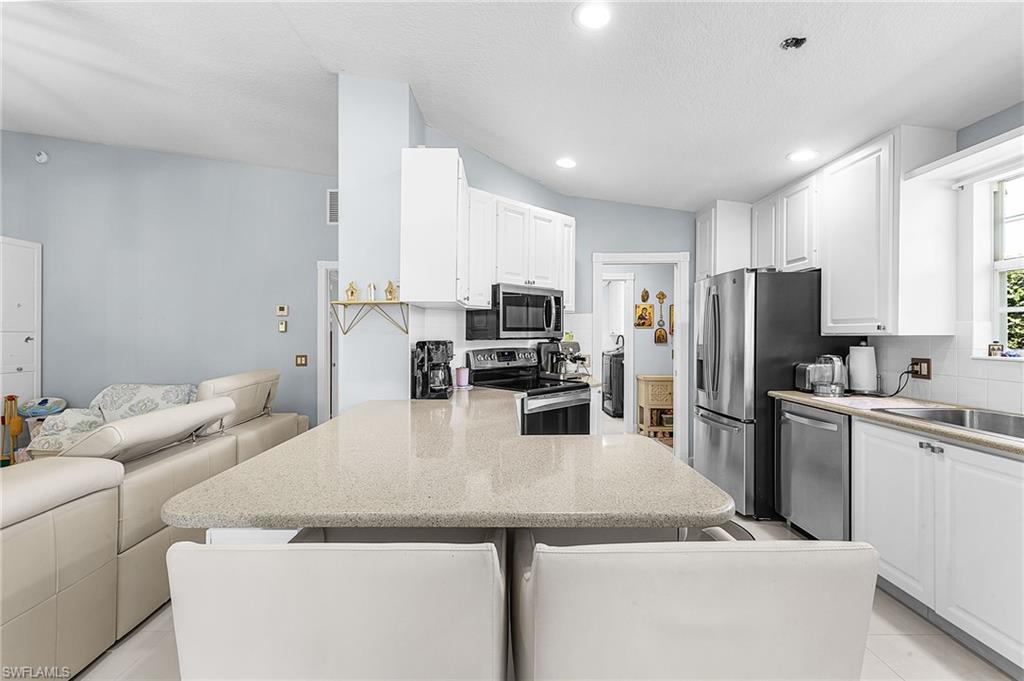 ISLAND WALK - Residential