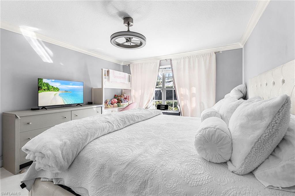 ISLAND WALK - Residential