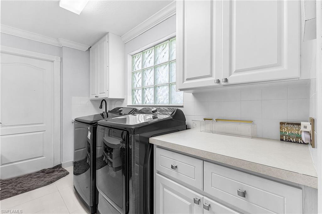 ISLAND WALK - Residential