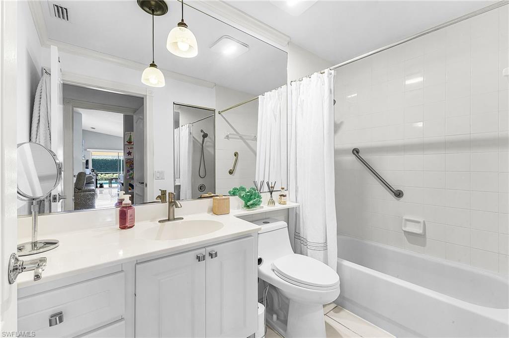 ISLAND WALK - Residential