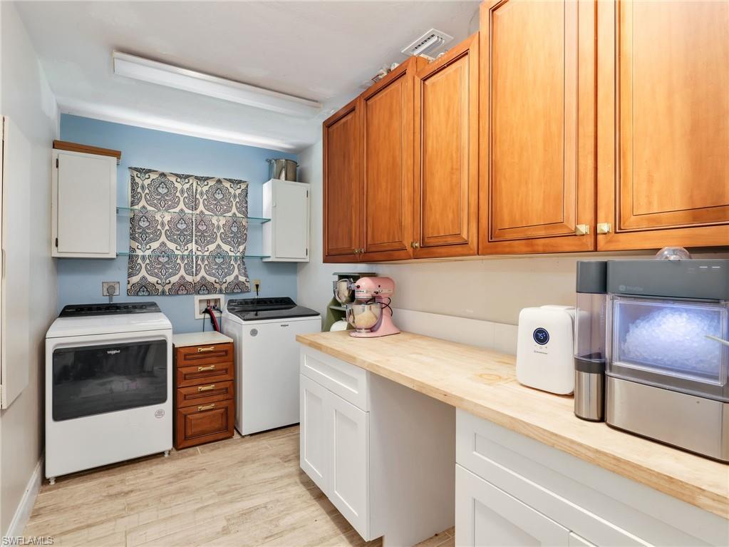 BONITA GOLF CLUB VILLAS - Residential