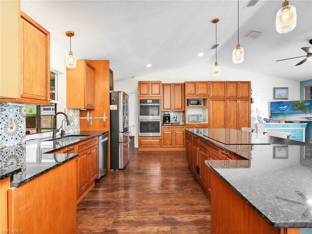 BONITA GOLF CLUB VILLAS - Residential