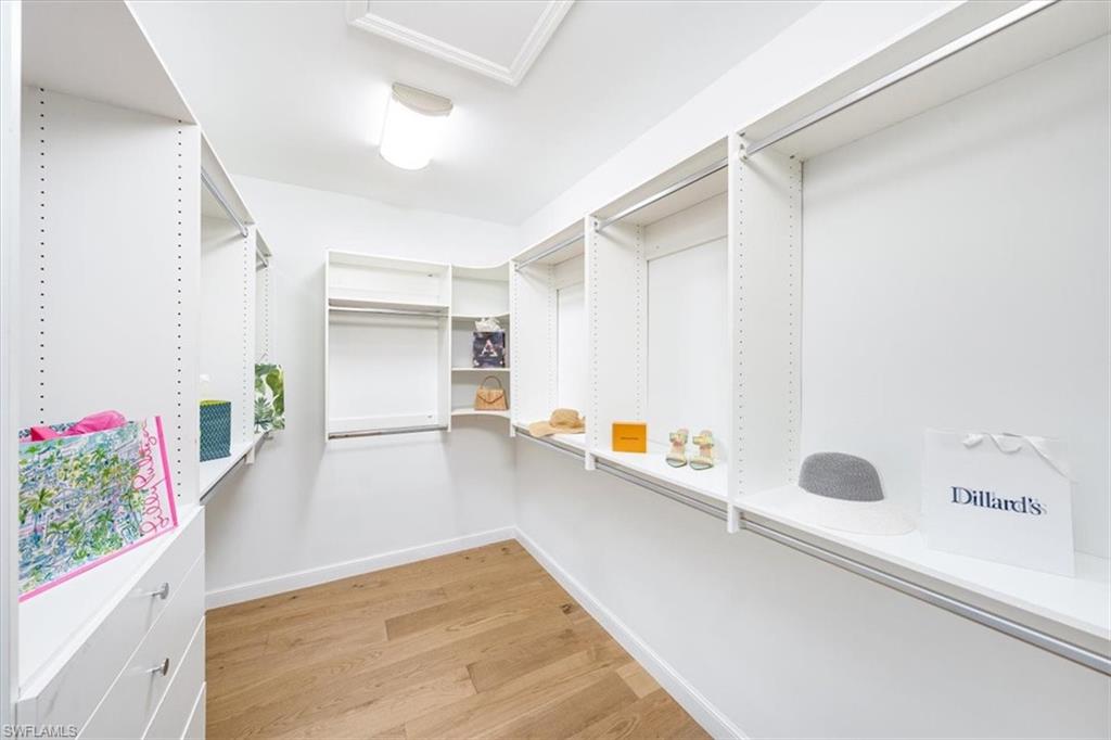 TALL PINES - Residential