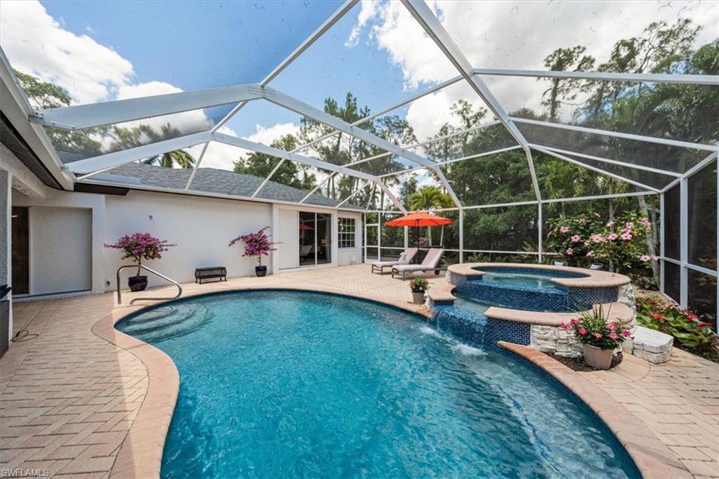 TALL PINES - Residential