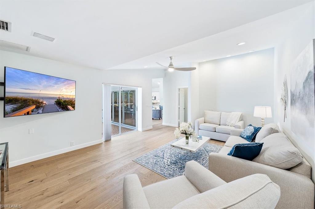 TALL PINES - Residential