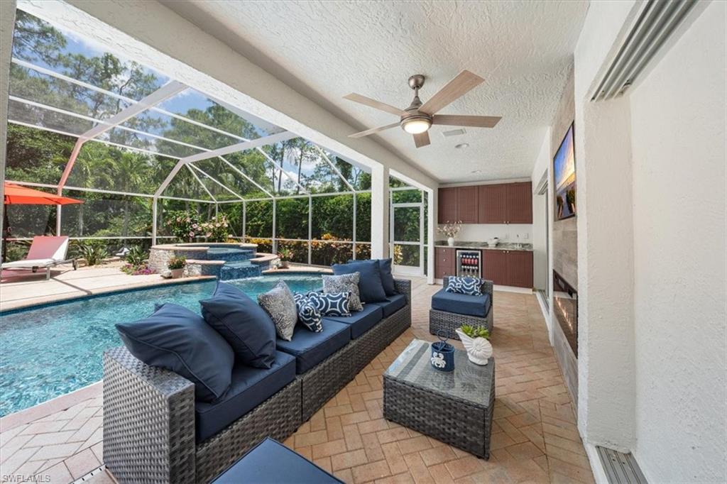 TALL PINES - Residential