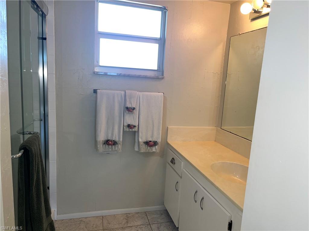 SEVEN LAKES - Residential