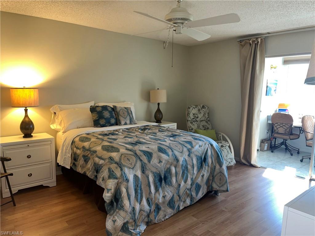 SEVEN LAKES - Residential