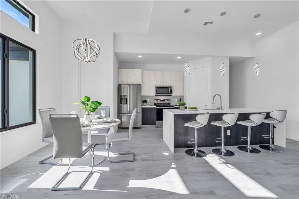 PORT CHARLOTTE - Residential