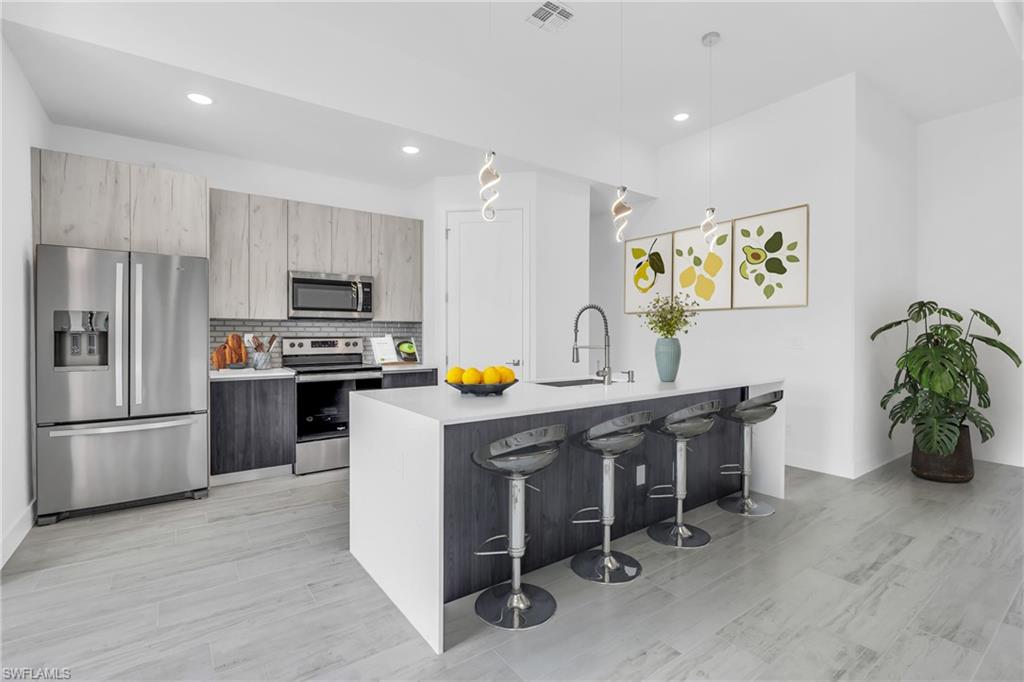 PORT CHARLOTTE - Residential