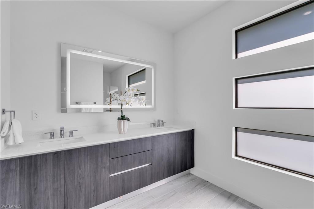 PORT CHARLOTTE - Residential