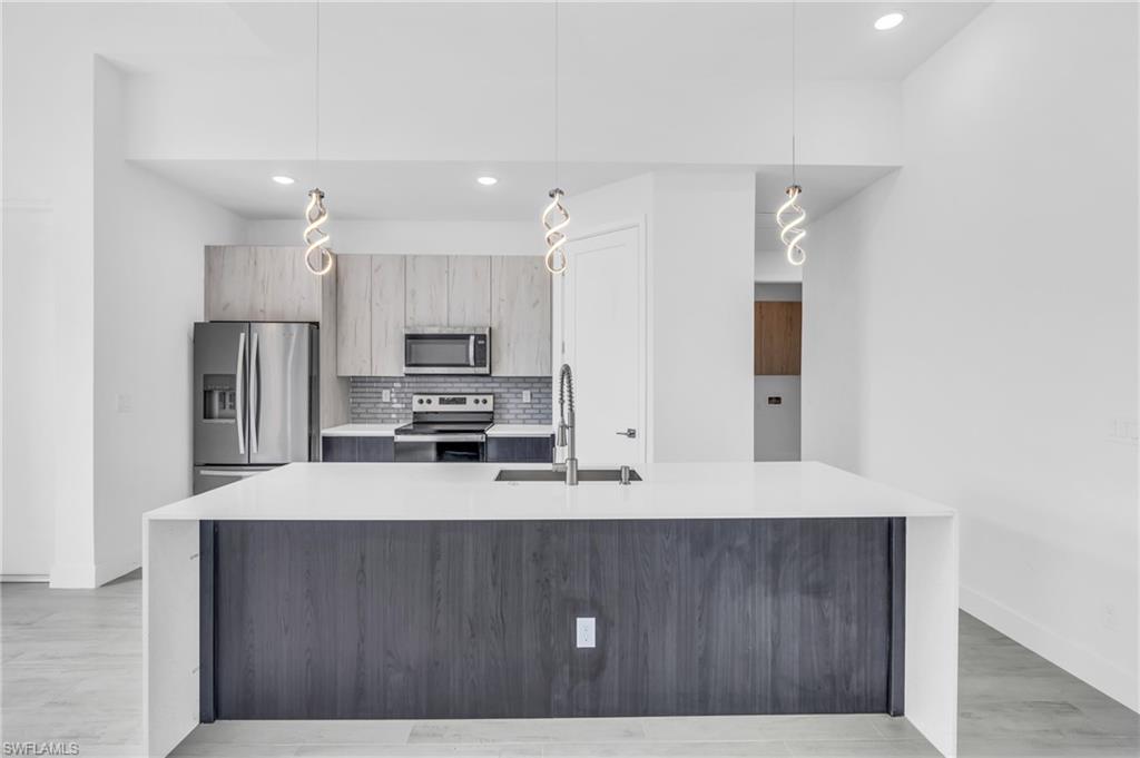 PORT CHARLOTTE - Residential