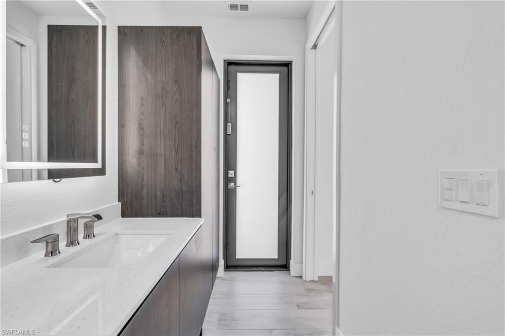 PORT CHARLOTTE - Residential