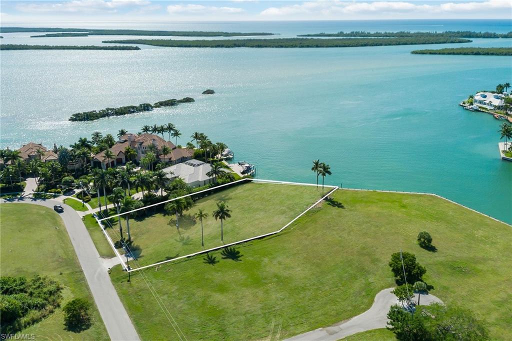 1028 W Inlet DR