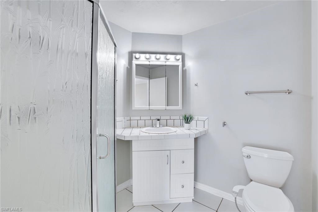 GREENWOOD VILLAGE AT KINGS LAKE - Residential