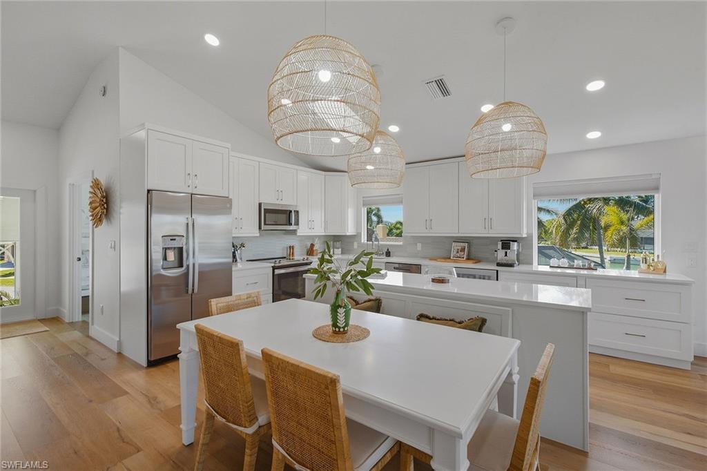 MARCO ISLAND - Residential