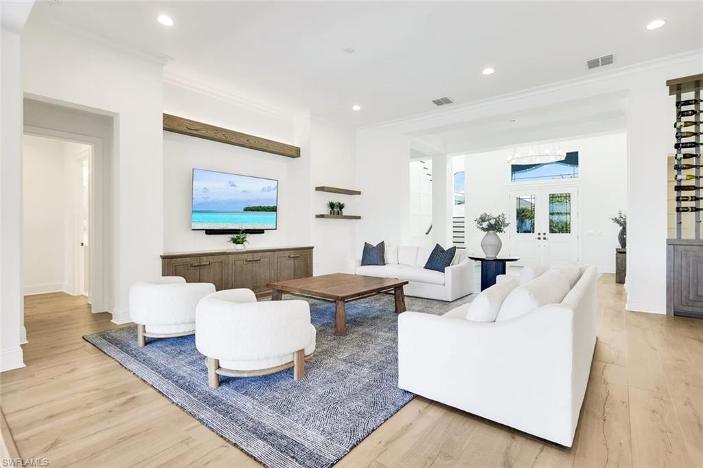 ISLES OF COLLIER PRESERVE - Residential