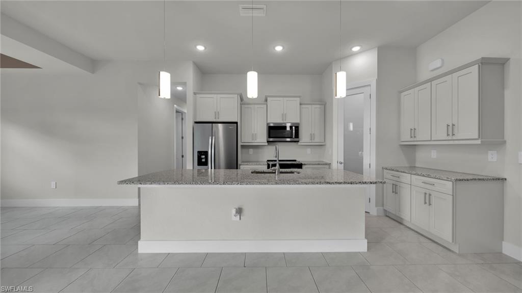 CAPE CORAL - Residential Lease