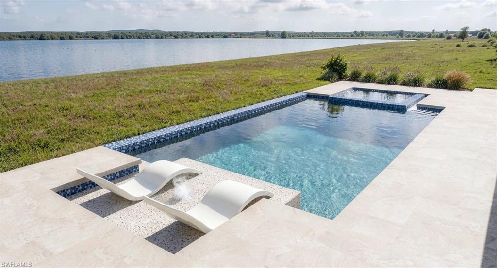 SEVEN SHORES - Residential