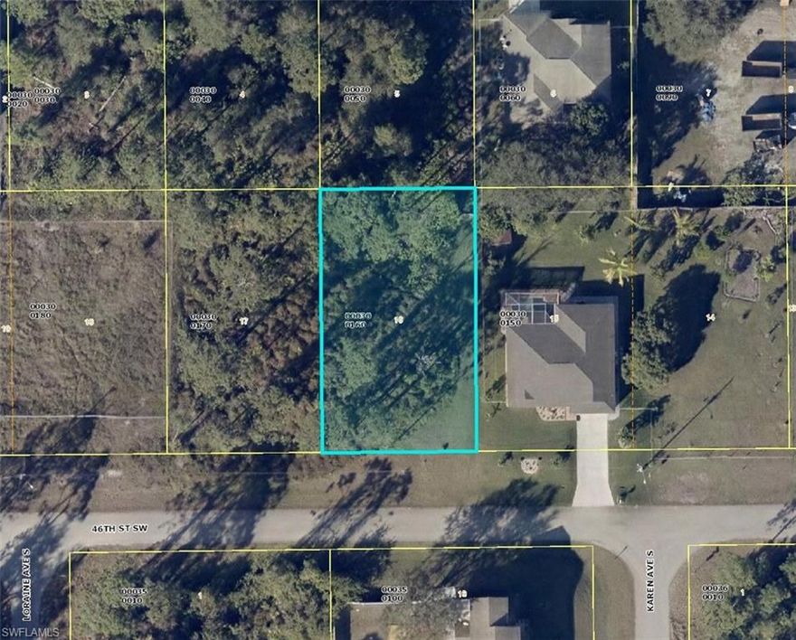 An exceptional opportunity to craft your dream home. This parcel of land boasts an extraordinarily central location, mere moments from prime shopping, esteemed restaurants, and seamless connectivity to I-75. The neighborhood is currently undergoing rapid and dynamic development, making the present juncture highly propitious for securing this offer. Positioned in close proximity to all essential amenities, this locale offers utmost convenience. The window of opportunity is ajar—seize it without delay and make your move today!