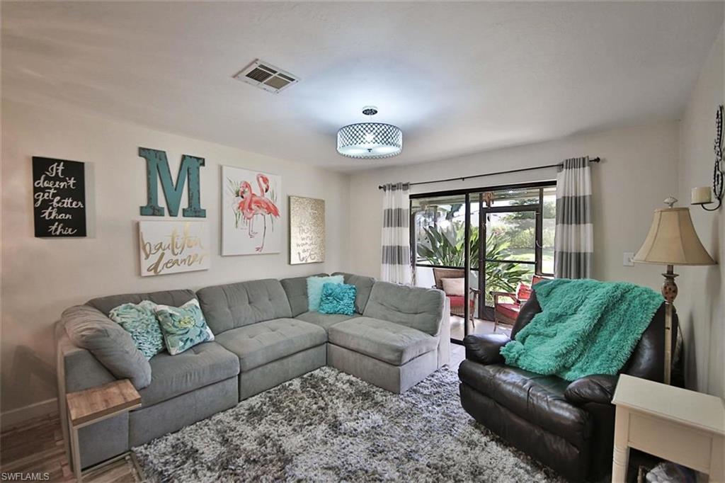 VILLAGES - Residential