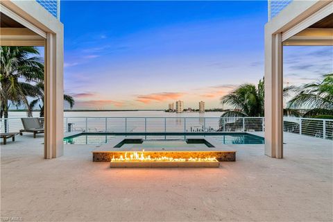 160 Little Carlos LN FORT MYERS BEACH FL 33931