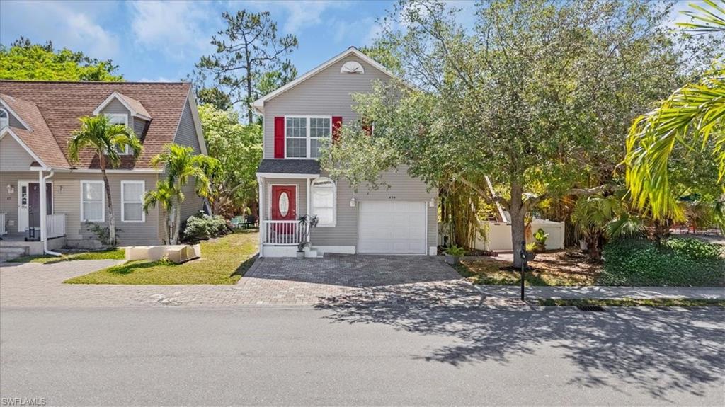 434 Leawood CIR