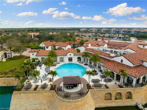 A home in NAPLES