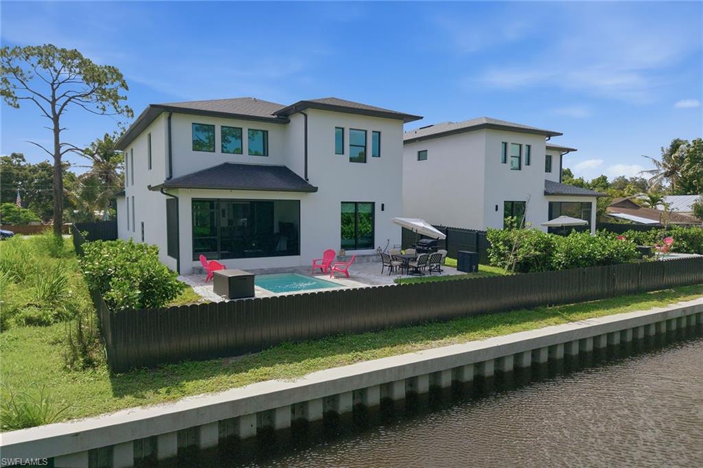 SABAL SANDS - Residential