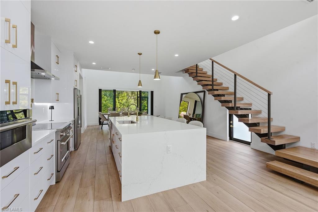 SABAL SANDS - Residential