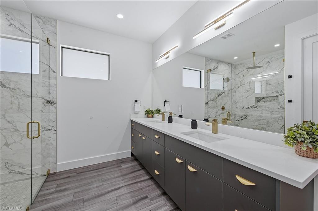 SABAL SANDS - Residential