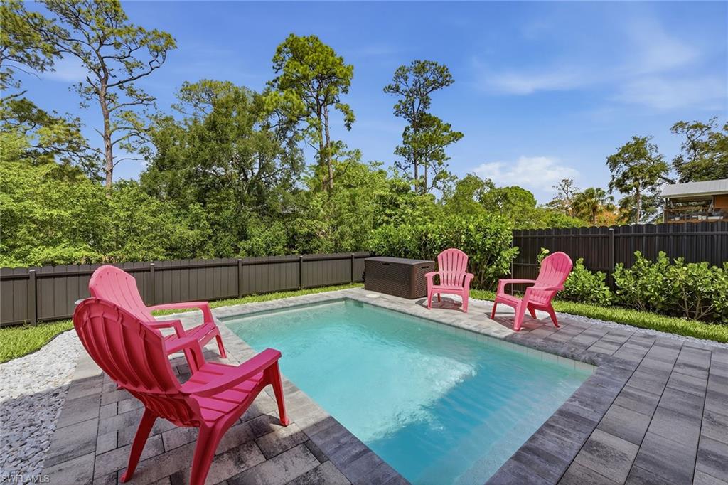 SABAL SANDS - Residential