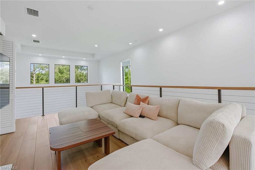 SABAL SANDS - Residential