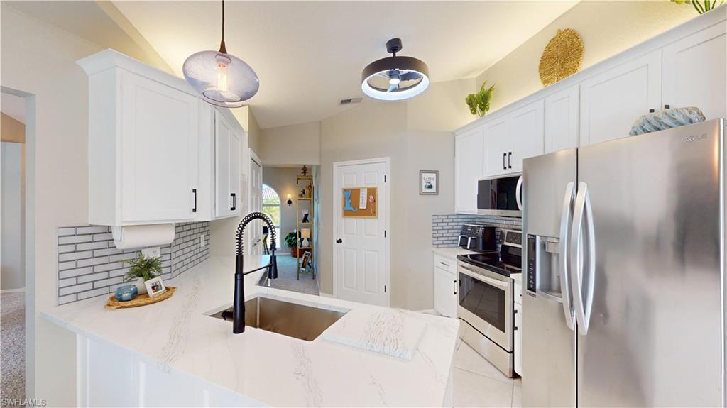 MARCO BEACH - Residential