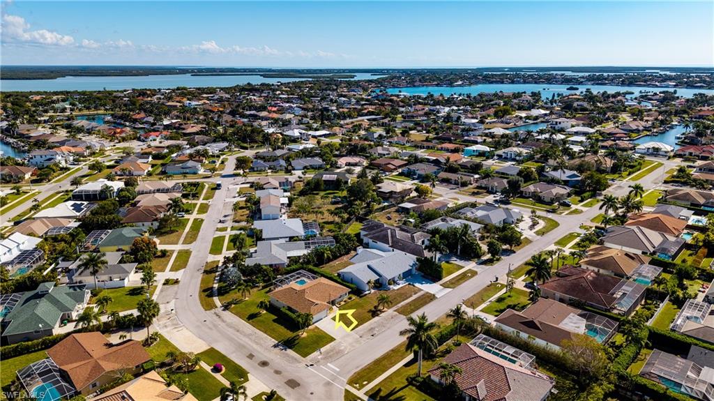 MARCO BEACH - Residential