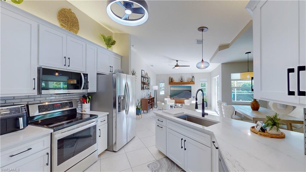 MARCO BEACH - Residential