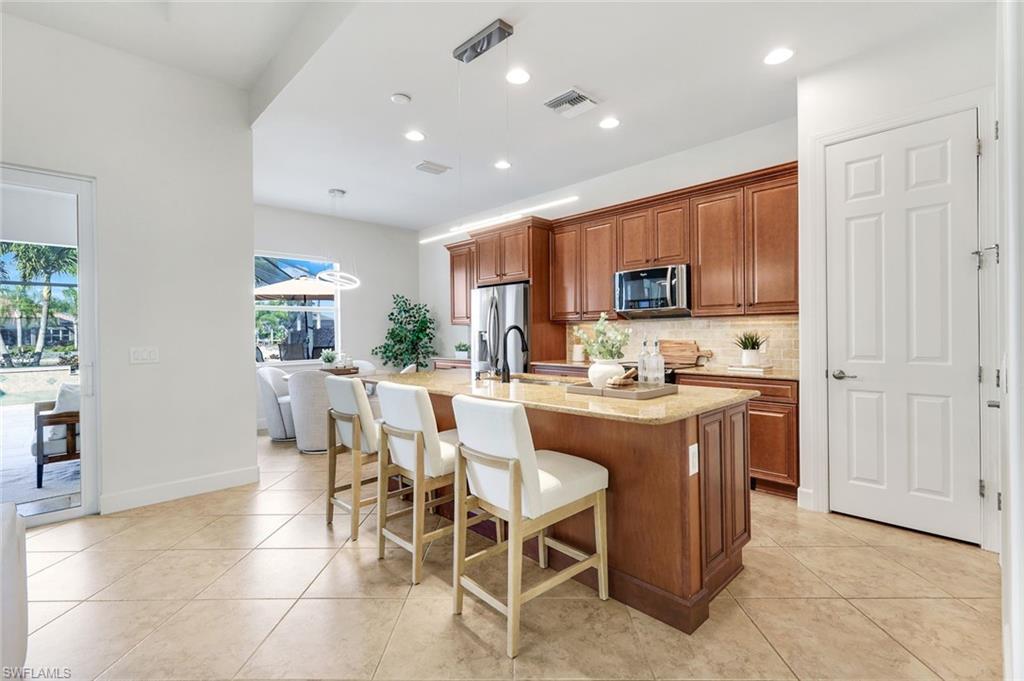 QUARRY SHORES - Residential