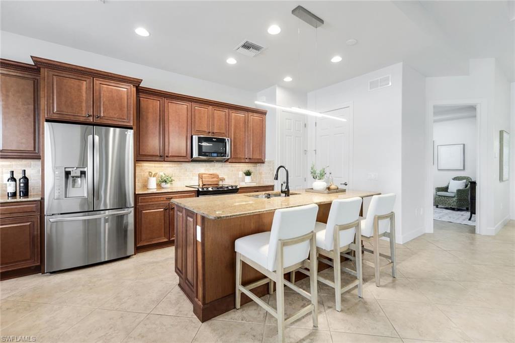 QUARRY SHORES - Residential