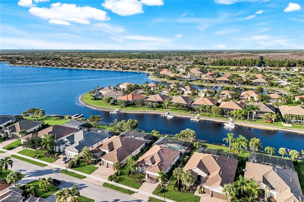 QUARRY SHORES - Residential