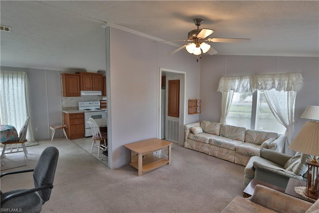 MOBILE MANOR - Residential