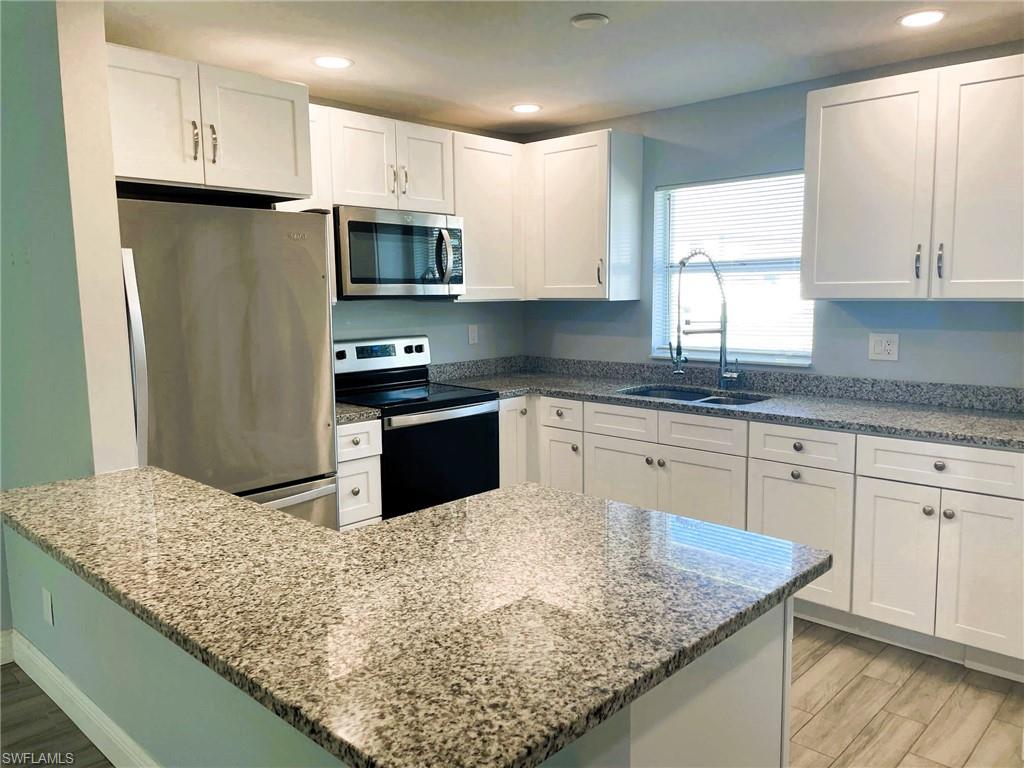 CAPE CORAL - Residential Lease