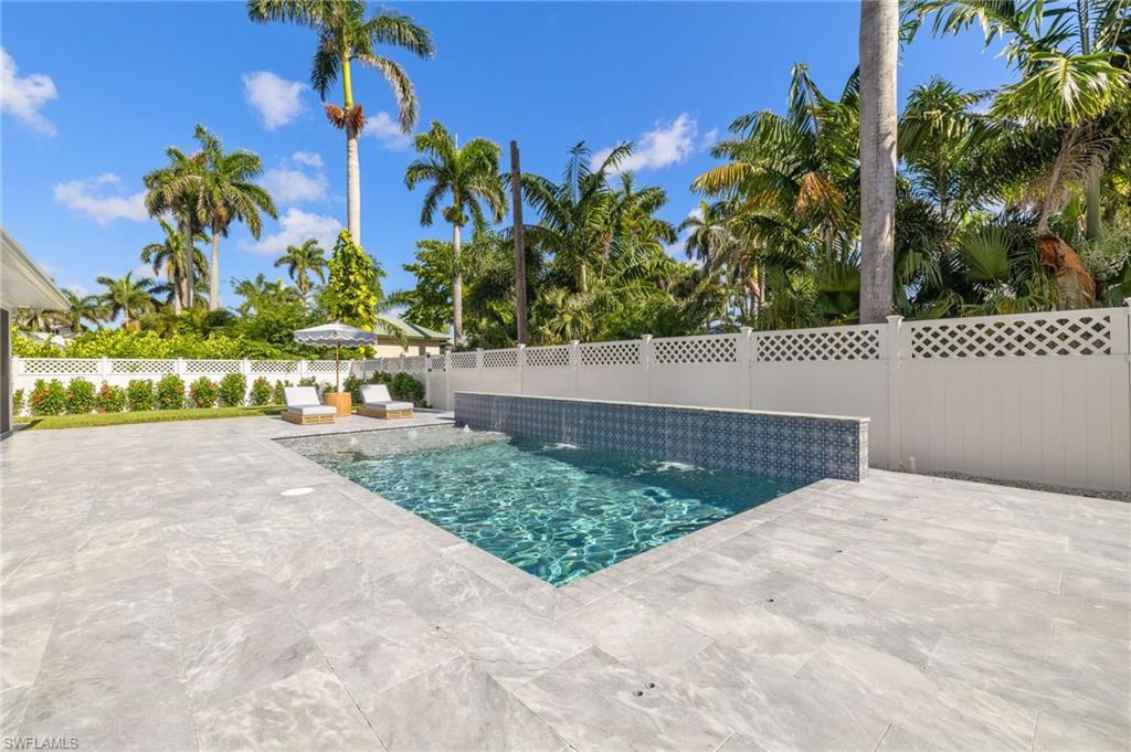 RIVERSIDE - Residential