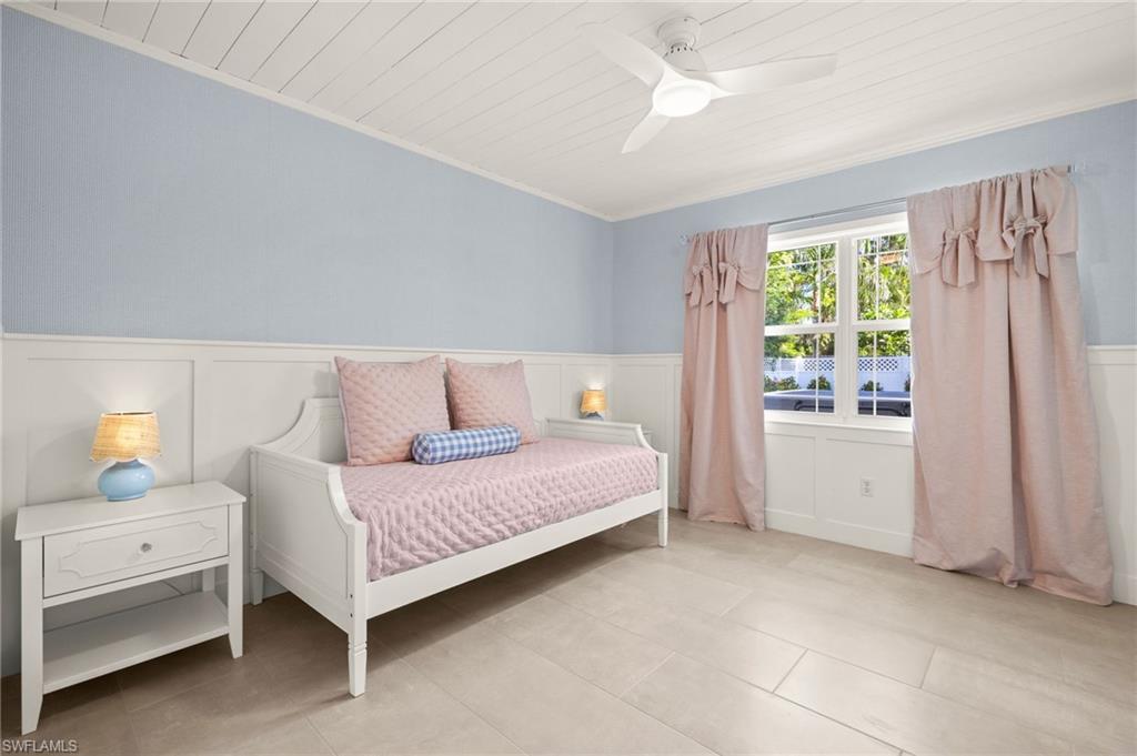 RIVERSIDE - Residential